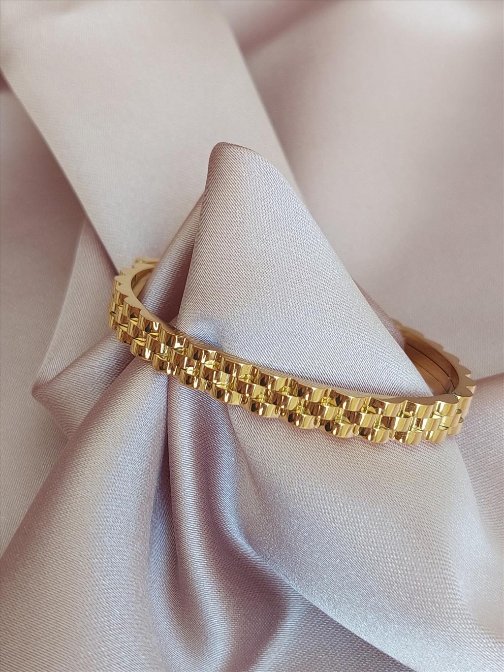ÇELİK Kare Küp Geçmeli Gold Kelepçe (Çap: 6 cm)+i