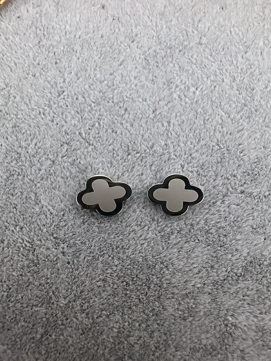 ÇELİK Mini Soft Yonca Silver Küpe