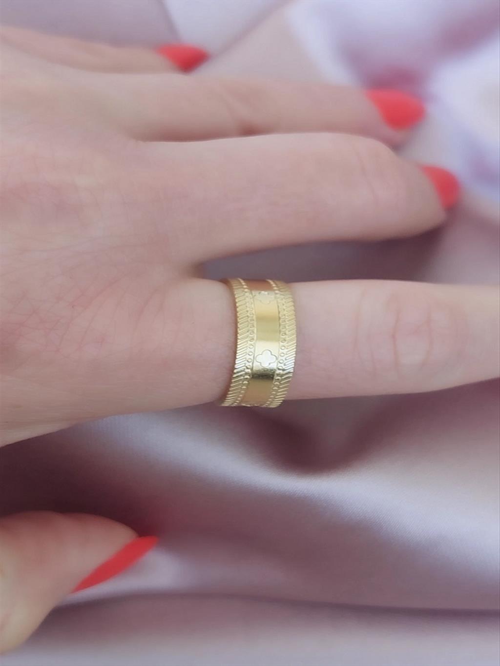 ÇELİK Yonca Şerit Detay Gold Yüzük+i