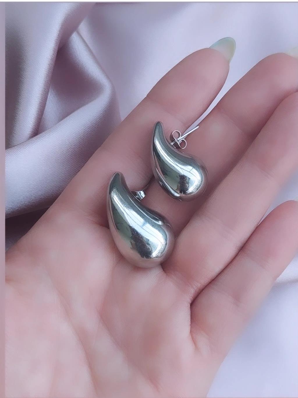 ÇELİK B Marka Büyük Damla Silver Küpe+i
