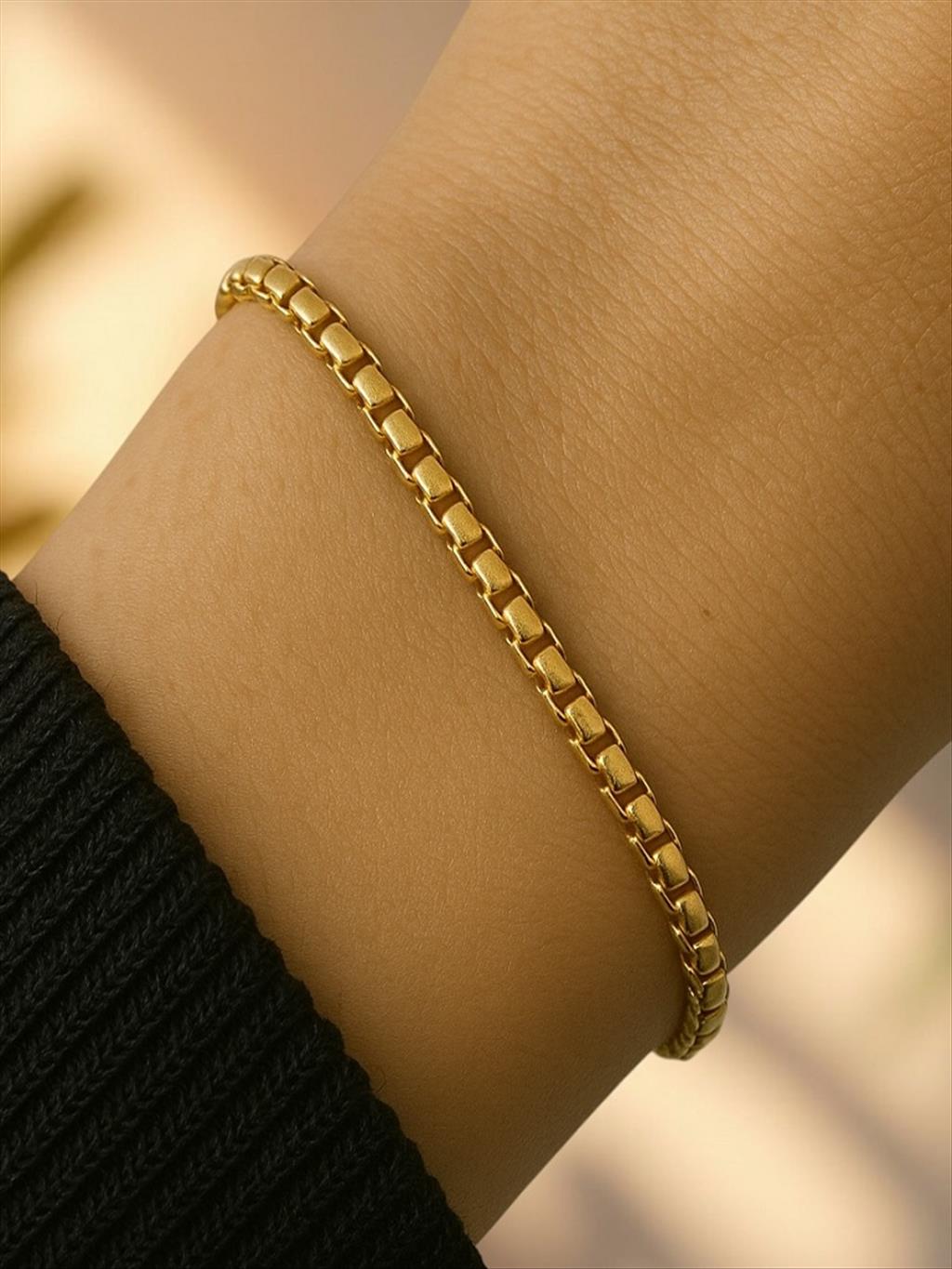 ÇELİK Mini Kare Geçmeli Gold Bileklik