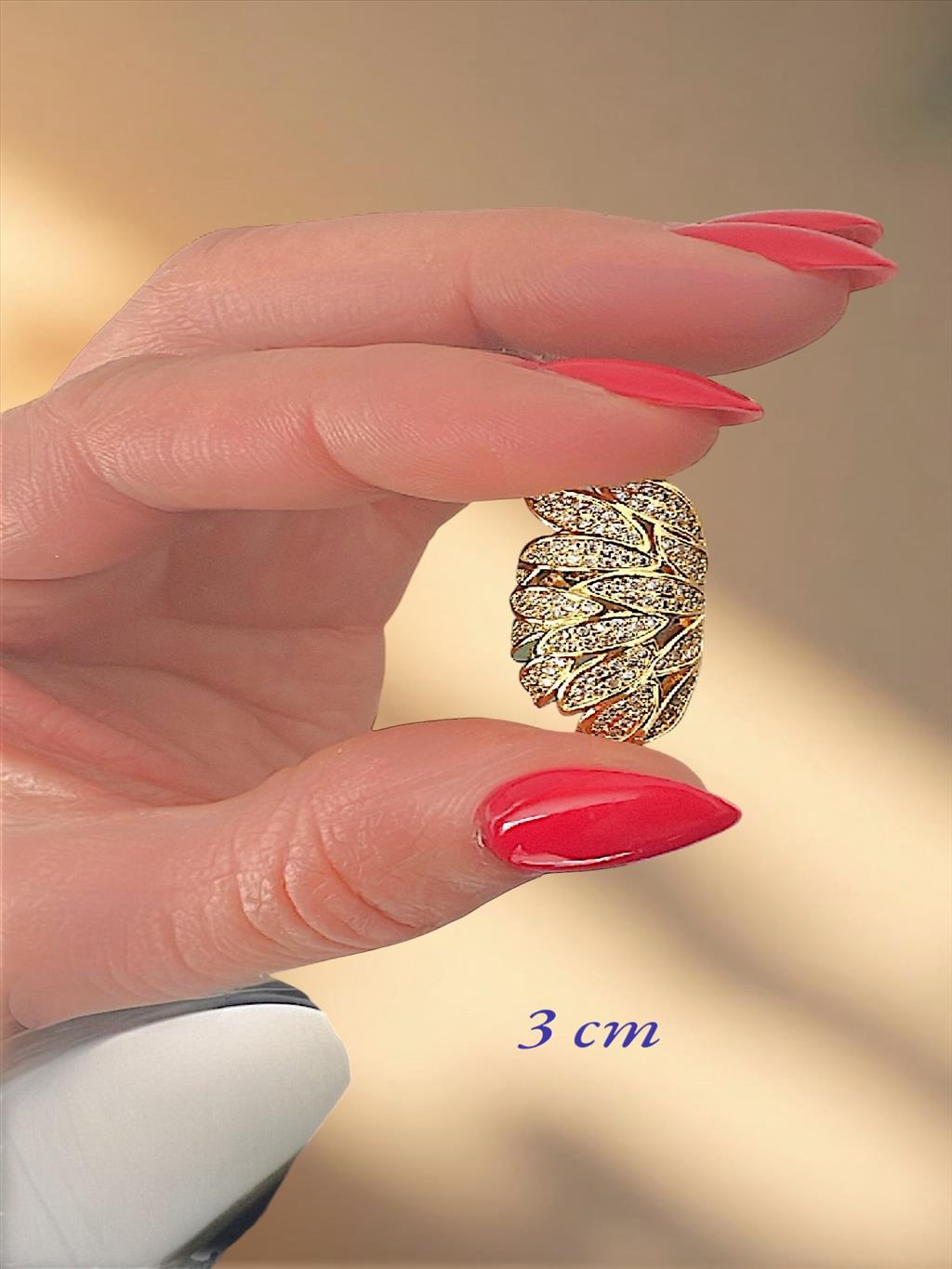 ÖZEL SERİ ZİRKON YAPRAK SARMALI GOLD KIKIRDAK KÜPE