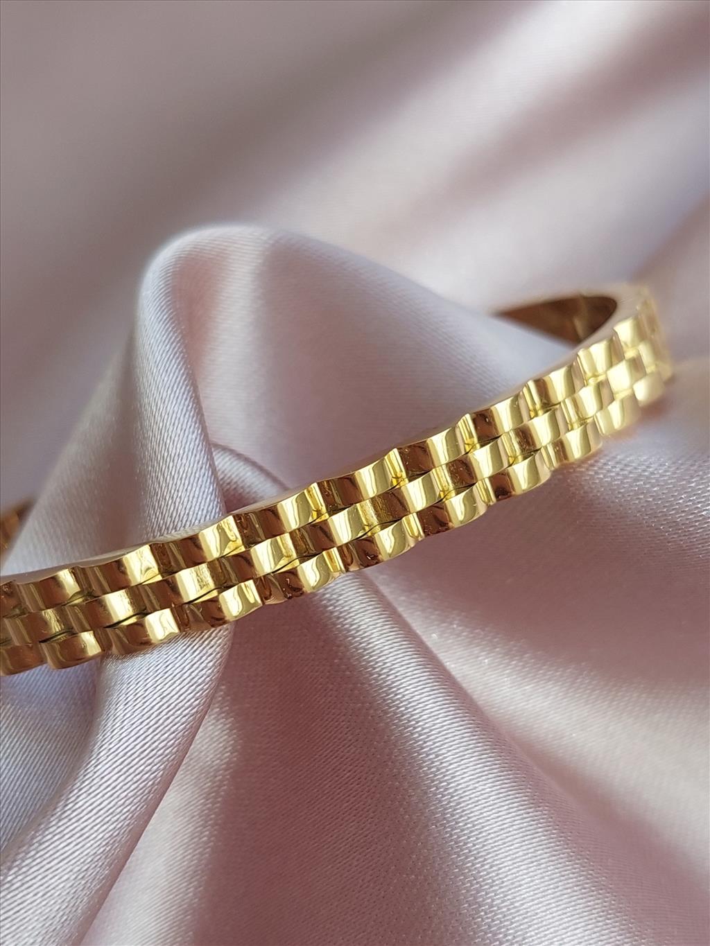 ÇELİK Kare Küp Geçmeli Gold Kelepçe (Çap: 6 cm)+i