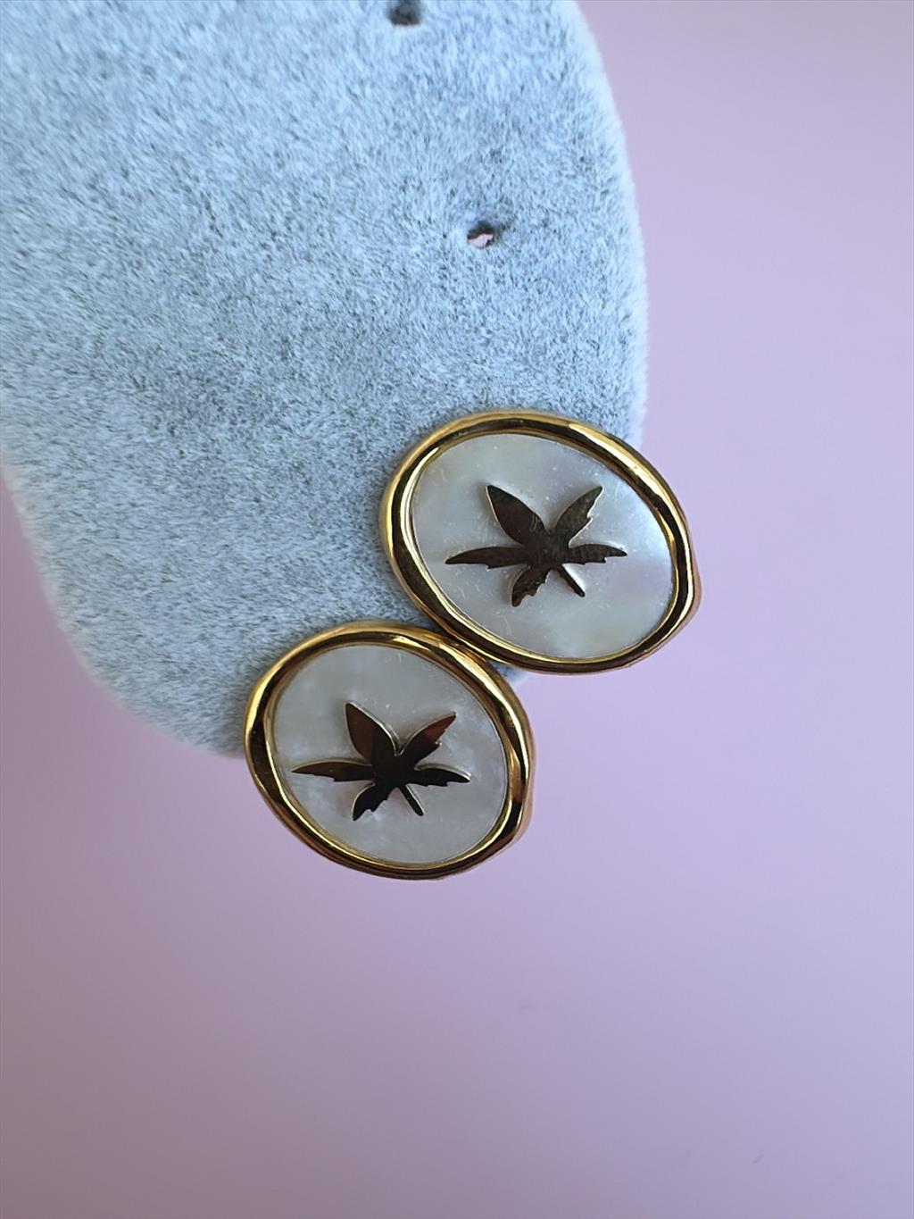 ÇELİK Sedef Yaprak Gold Küpe+i