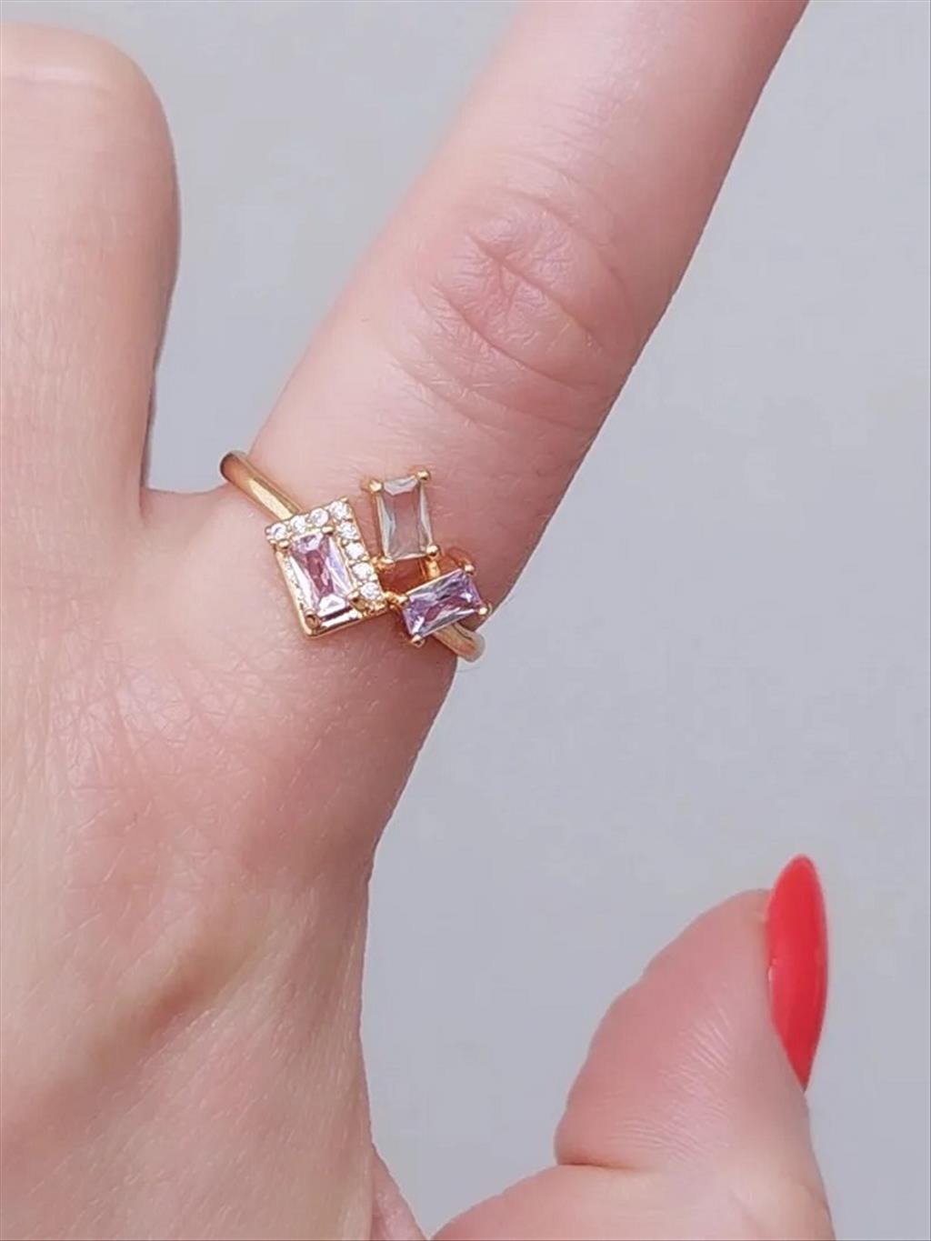 ÖZEL SERİ Renkli Zirkon Şekilli Gold Yüzük (Ayarlanabilir)+i