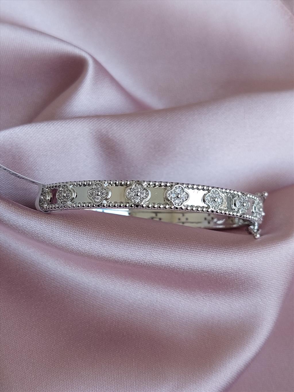 Marka Yonca Silver Bileklik (ÇAP: 6 cm)